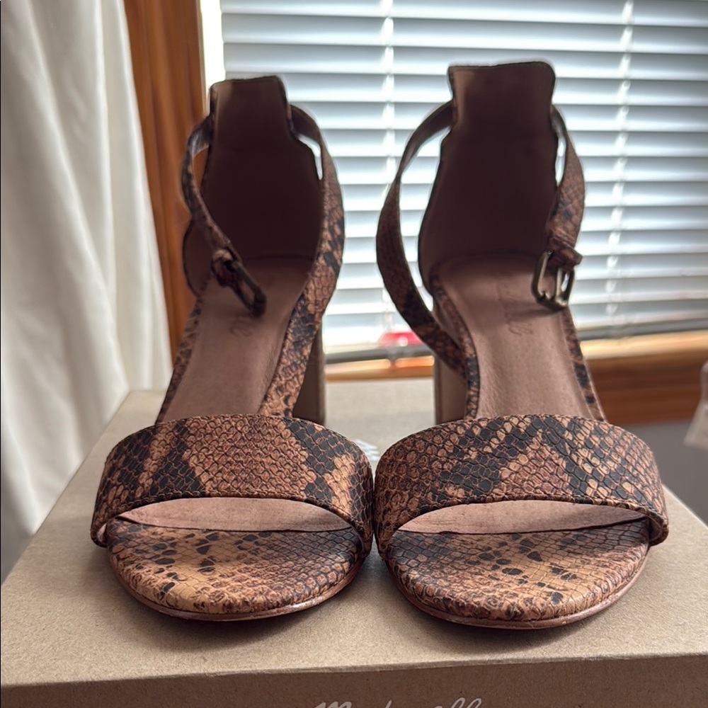 Madewell ankle strap sandals in embossed snake (Desert Brown)